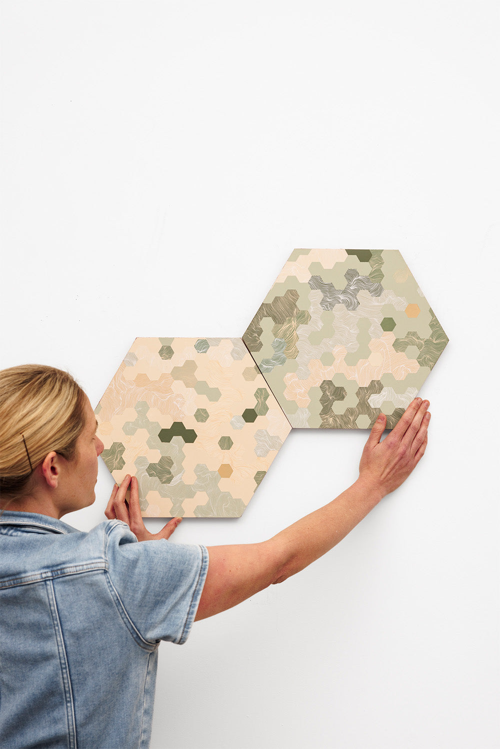 Beige Tessellation Hexagon (35x30.5cm)