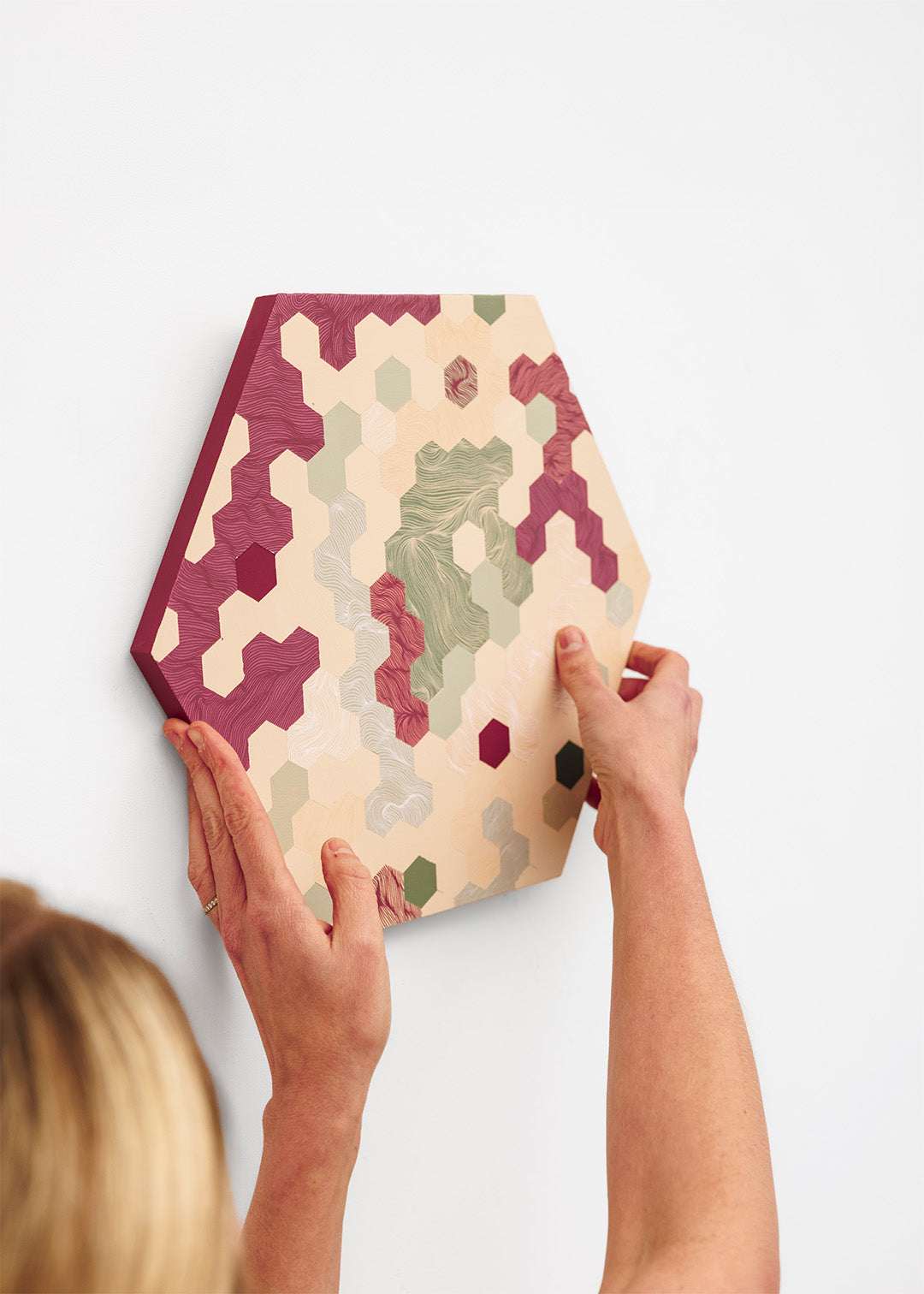 Speckled with Mulberry Tessellation Hexagon (35x30.5cm)